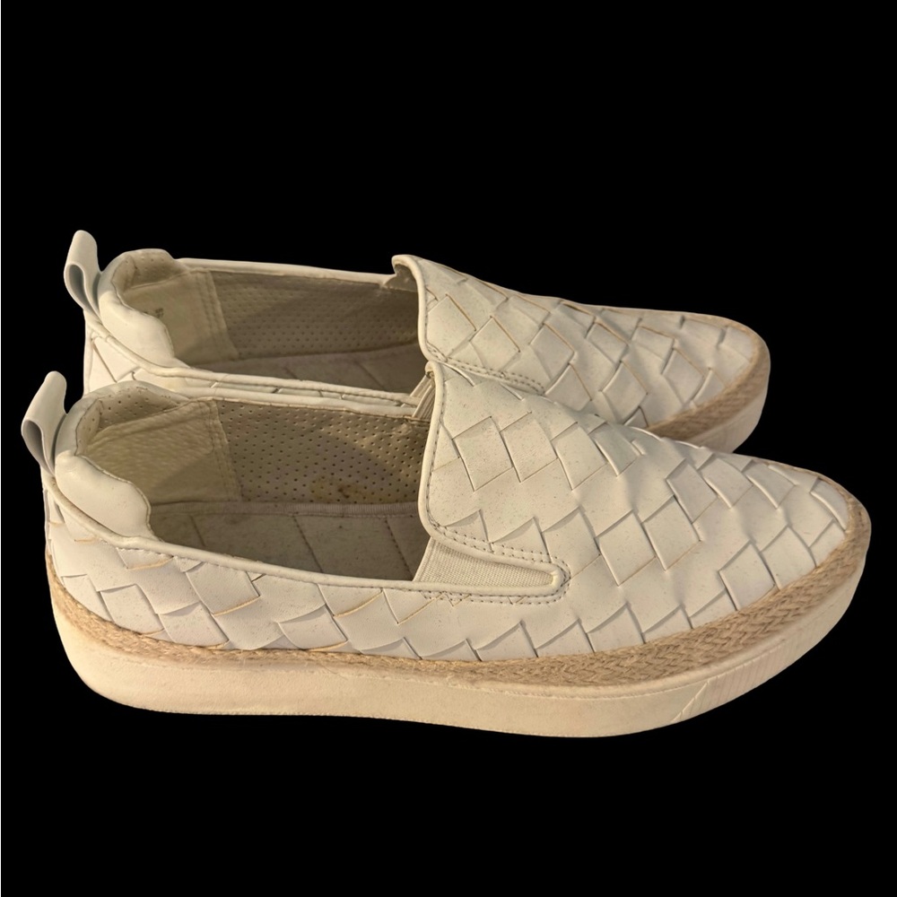 Franco Sarto Women White Slip-On Shoes size 11